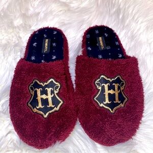 Hogwarts Harry Potter Fluffy Slippers